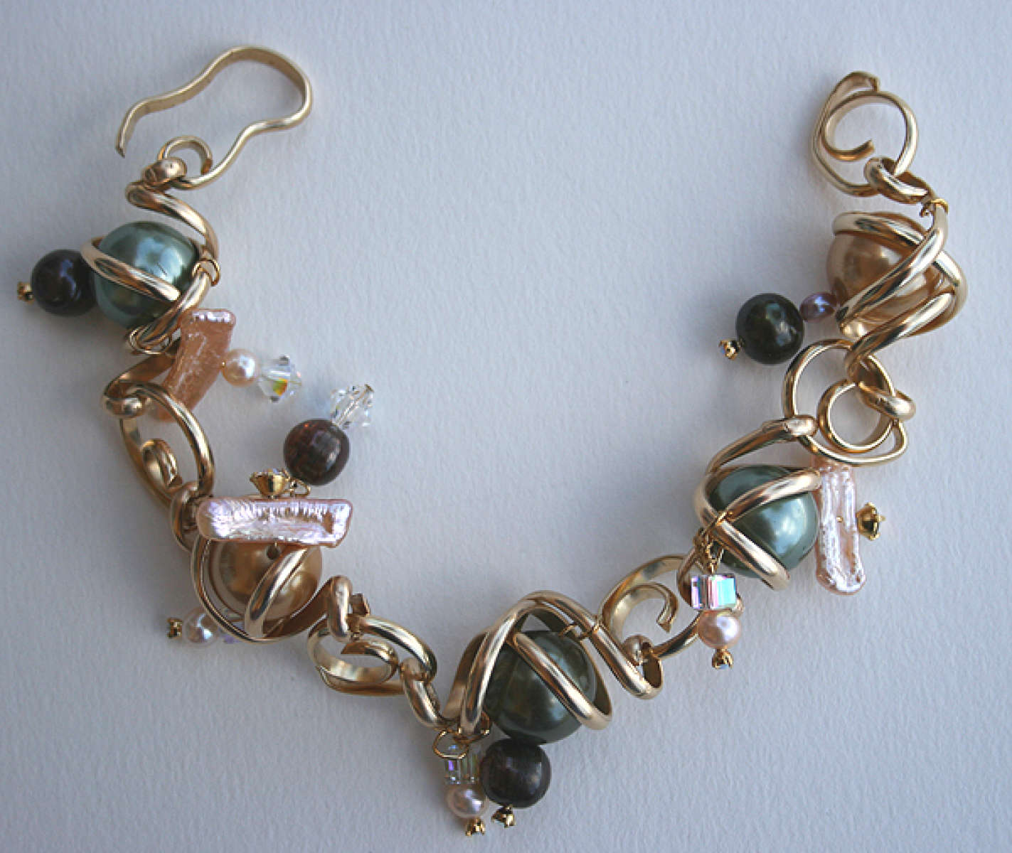 Bracelet, twists and turns