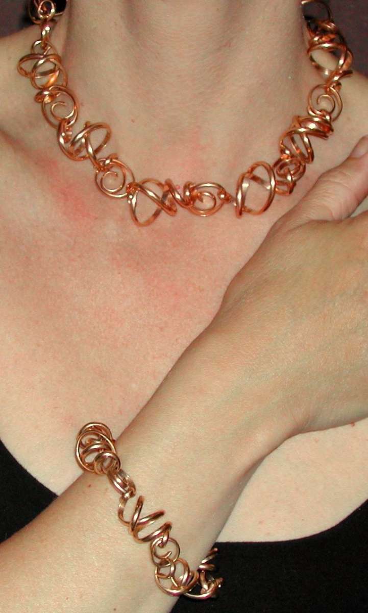 Necklace and bracelet Twists and Turns