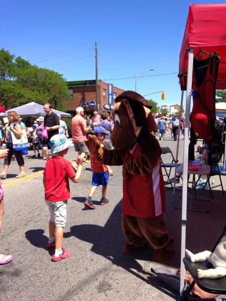 A little "High Five" action